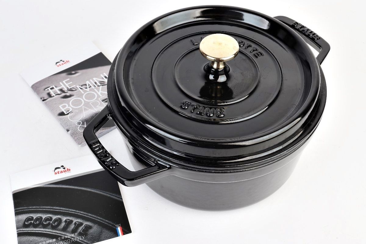 ストウブ ピコ ココット ラウンド 22cm シャイニーブラック 土鍋 ほうろう 2.6L 炊飯 STAUB R2502-103