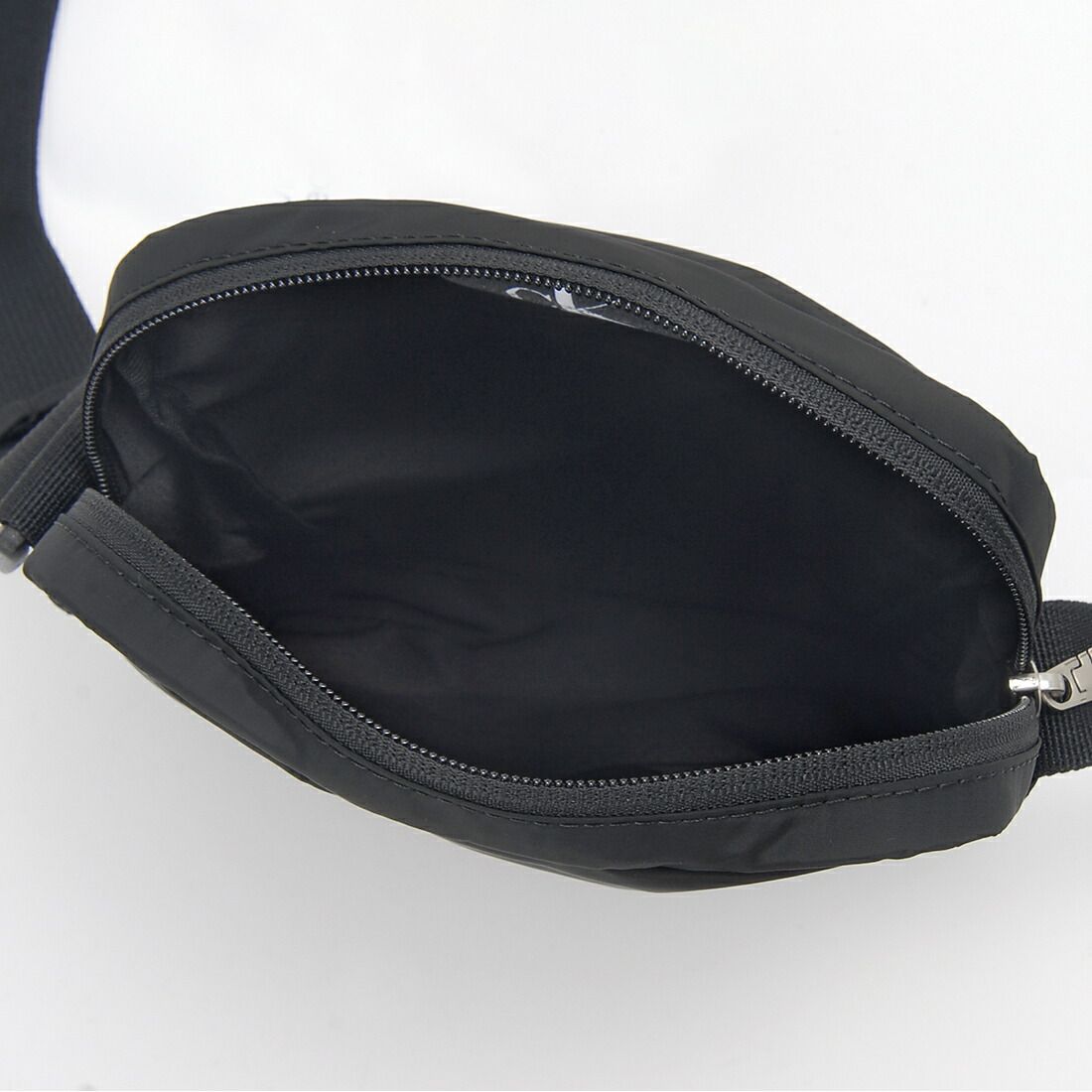 カルバンクラインジーンズ ショルダーバッグ LV04G3089G UB1 カルバンクラインジーンズ ショルダーバッグ LV04G3089G UB1