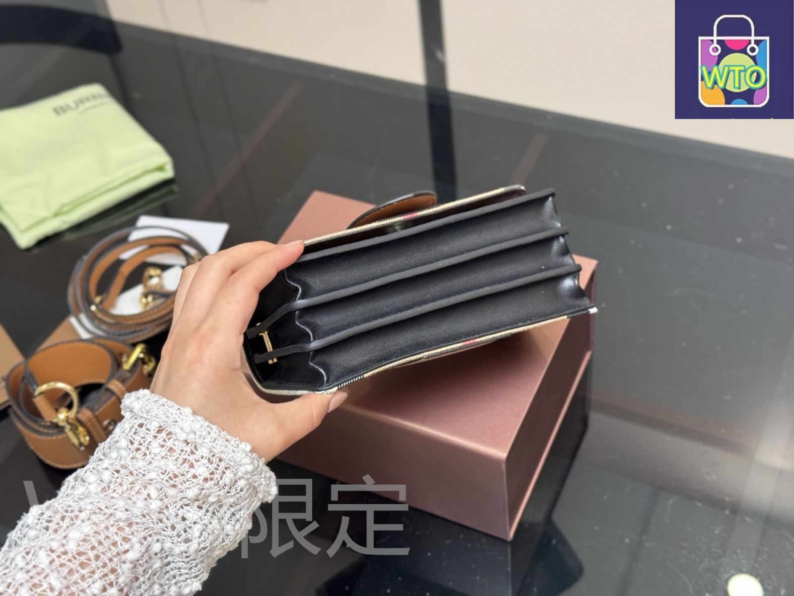 今日特価】Burberry バーバリー ダブルショルダーストラップ