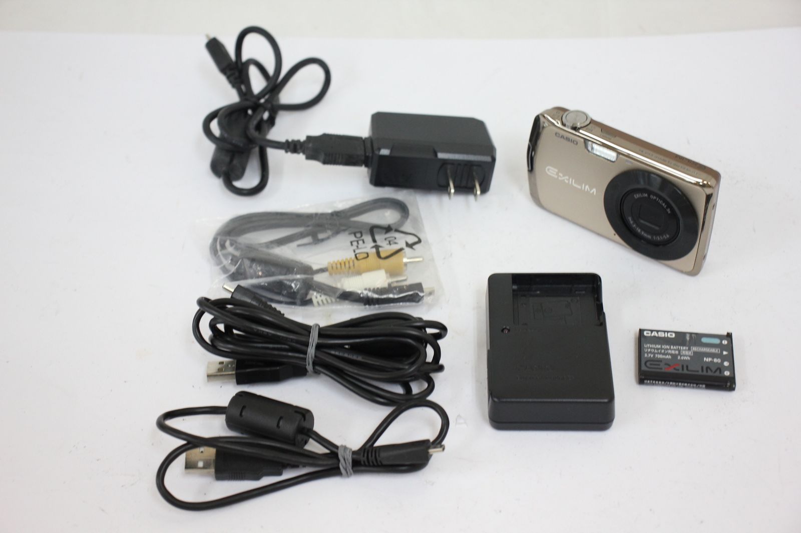 返品保証】 カシオ Casio Exilim EX-Z330 ゴールド 3x バッテリー 