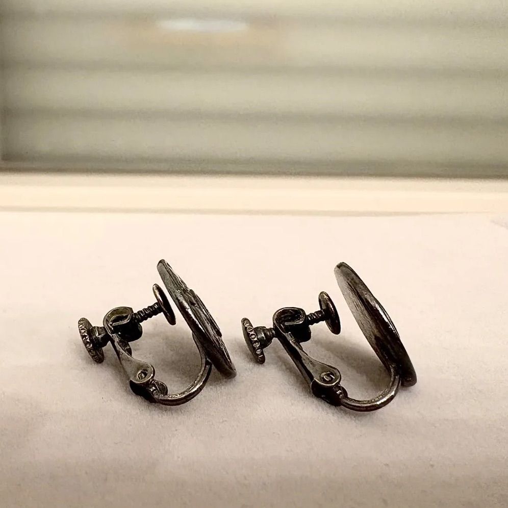 ヴィンテージボタン イヤリング