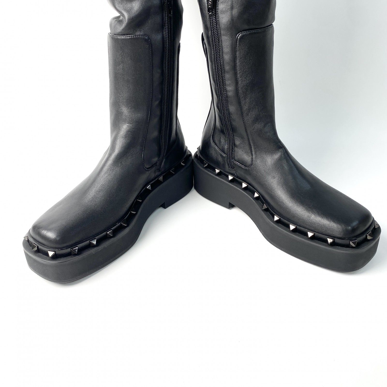 【限定セール！】 ヴァレンティノ VALENTINO ロングブーツ スタッズ35 22.5 靴