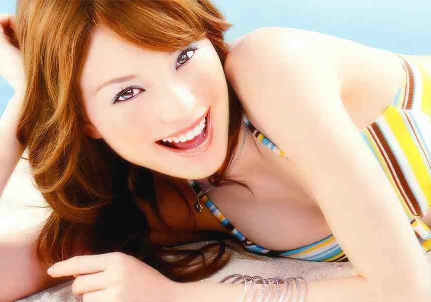 蛯原友里 超セクシー かわいい 美人 水着下着 巨乳美脚美尻 イラスト