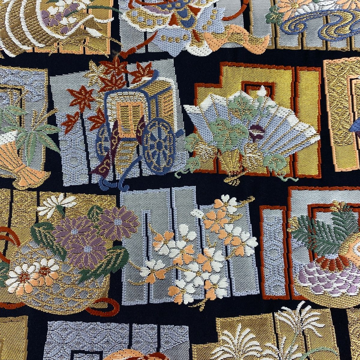 袋帯 秀品 源氏香 草花 金糸 箔 黒 六通 正絹