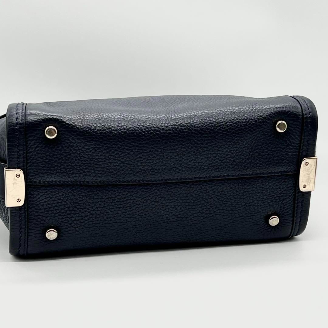 COACH スワッガー ネイビーブラック 2WAYハンドバッグ(ストラップ付) 美品】COACH スワッガー 27 ハンドバッグ 2way ネイビー - メルカリ
