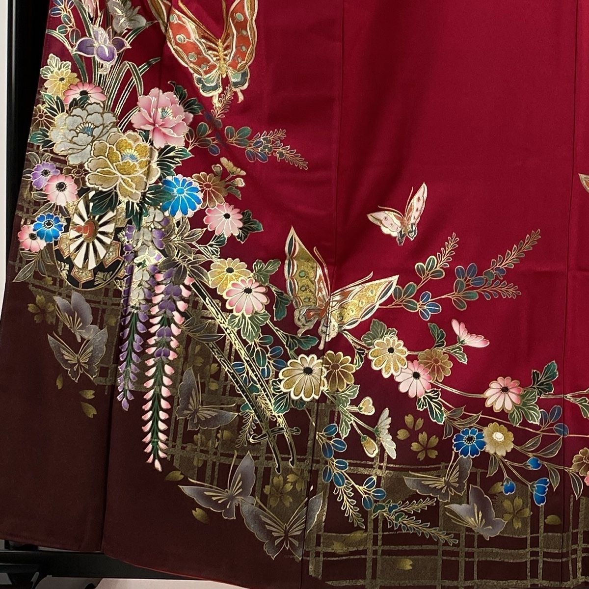 振袖 身丈162cm 裄丈64.5cm M 袷 蝶 花車 金糸 金銀彩 濃ピンク 正絹 秀品