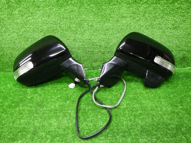 トヨタ　ZRR70/75　ヴォクシー　ノア　ドアミラー　左右　カラー202　9P　240822053