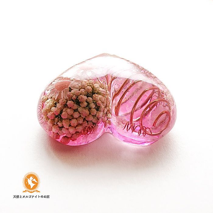 とろける白薔薇のハート・オルゴナイト フラワーハートのオルゴナイト クンツァイト ローズクォーツ