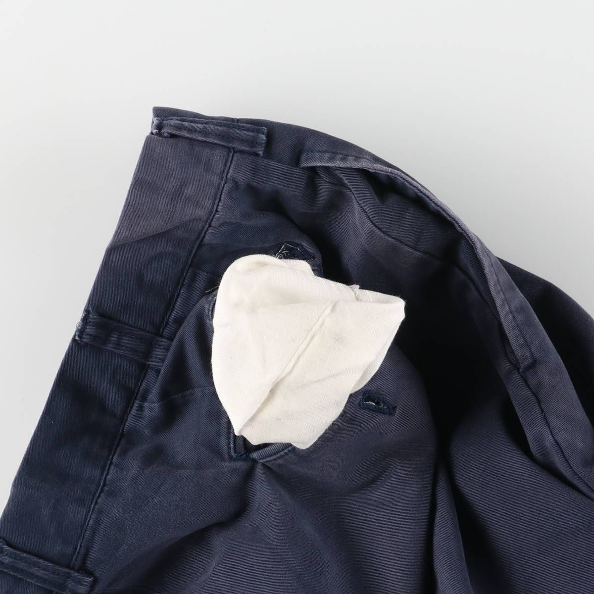 チノパンツ