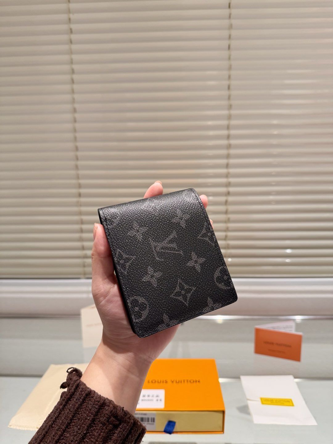 本日限定特価】ルイ?ヴィトン バイフォールドウォレット 12×10cm
