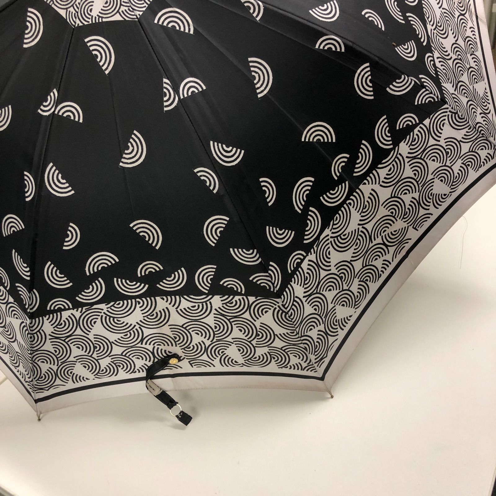 Christian Dior 長傘　クリスチャンディオール　雨傘 クリスチャンディオール 傘 長傘 雨傘 ヴィンテージ - メルカリ