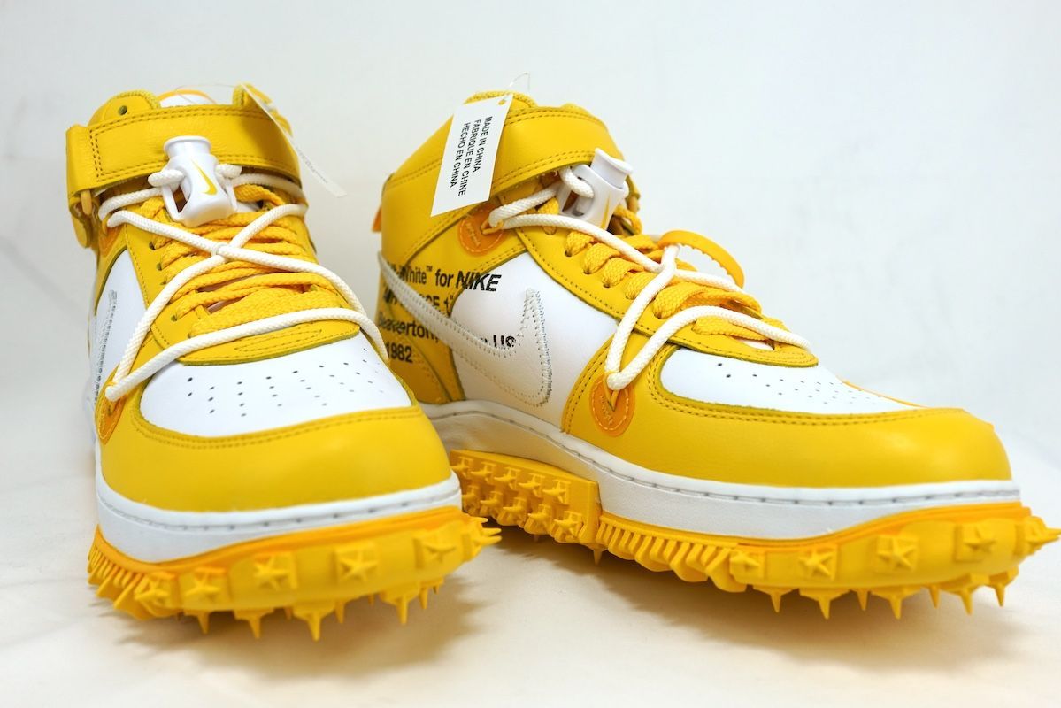 新品未使用‼️一点限り‼️NIKE ホワイト/イエロー スニーカー ☆NIKE☆送関込☆美しいホワイトゴールドAir Force 1☆ (Nike