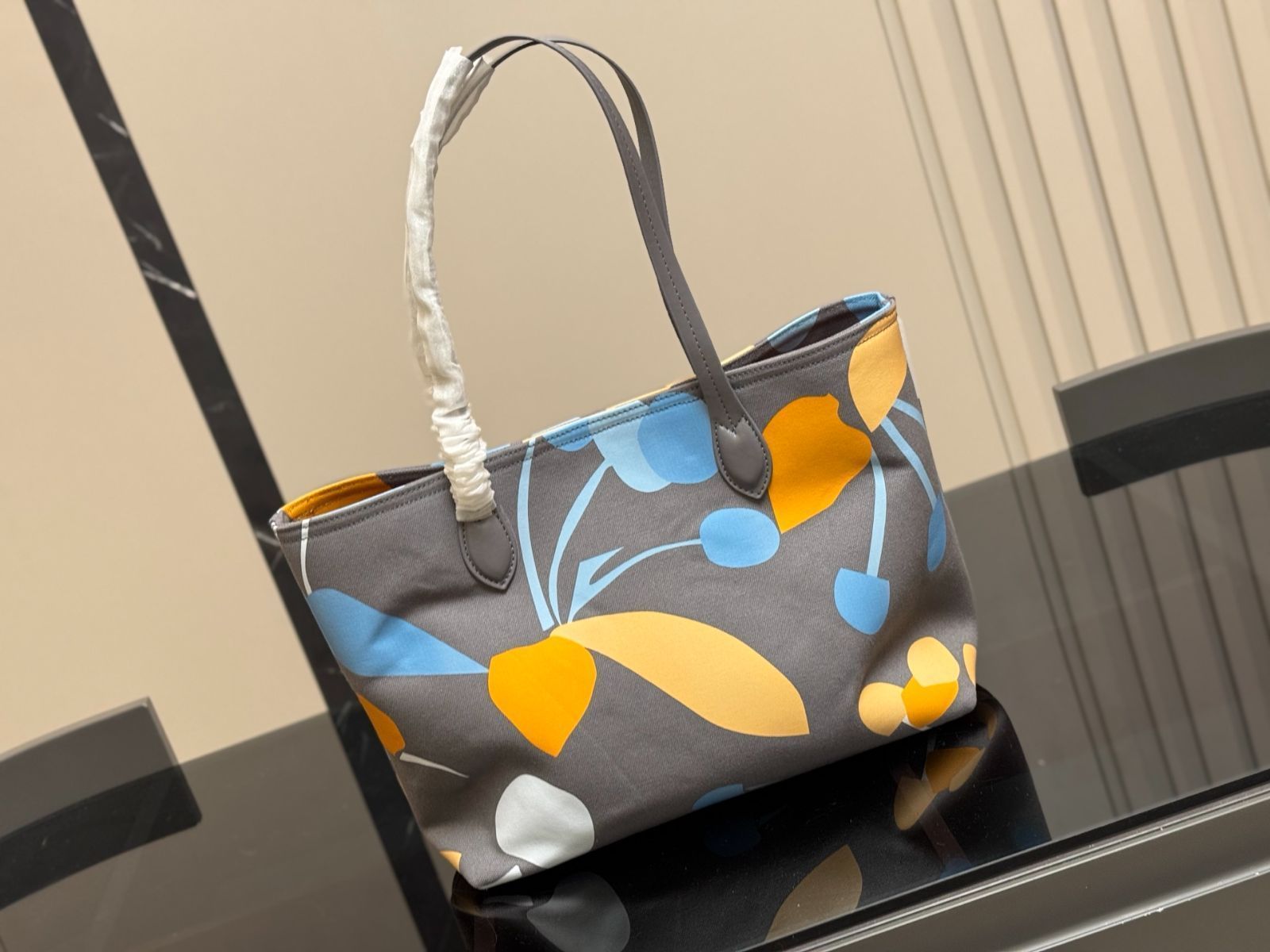 【ミュウミュウ】 Tote Bags トートバッグ MiuMiu】ミュウミュウ ラフィア トートバッグ