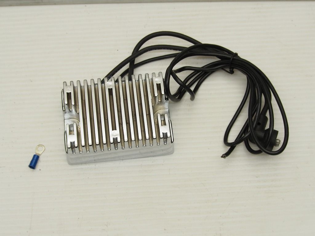 ハーレー カスタムクローム レギュレーター 25372 74519-88 ビッグツイン用