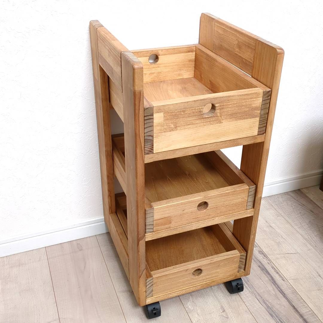 リビング学習に便利なお片付けワゴン