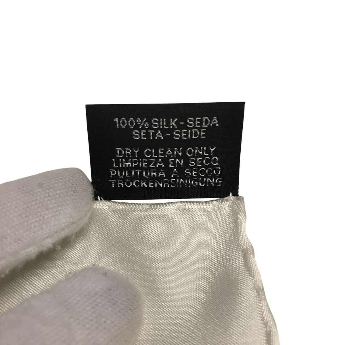 エルメス HERMES プチカレ 白 ホワイト シルク スカーフ