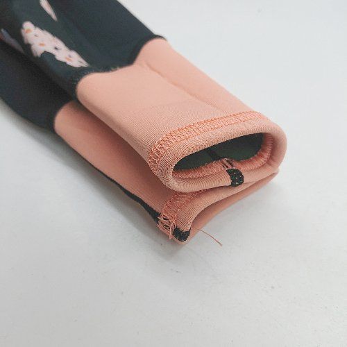 Θ Roxy ロキシー ブランドロゴ 長袖 ウエットスーツ サイズS ブラック系 レディース E