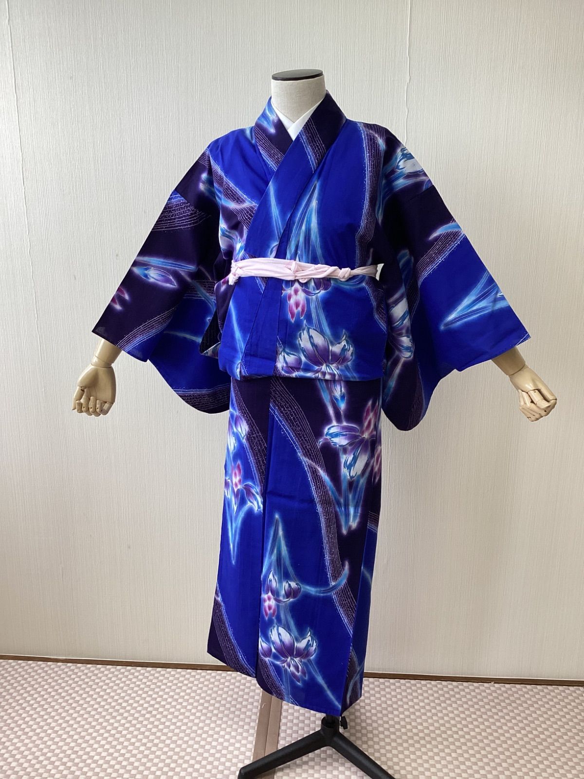 超美品　綿　本染浴衣　浴衣　着物　夏物　140㎝　青　単色　葉柄　アンティーク 超美品 綿 本染浴衣 浴衣 着物 夏物 140㎝ 青 単色 葉柄