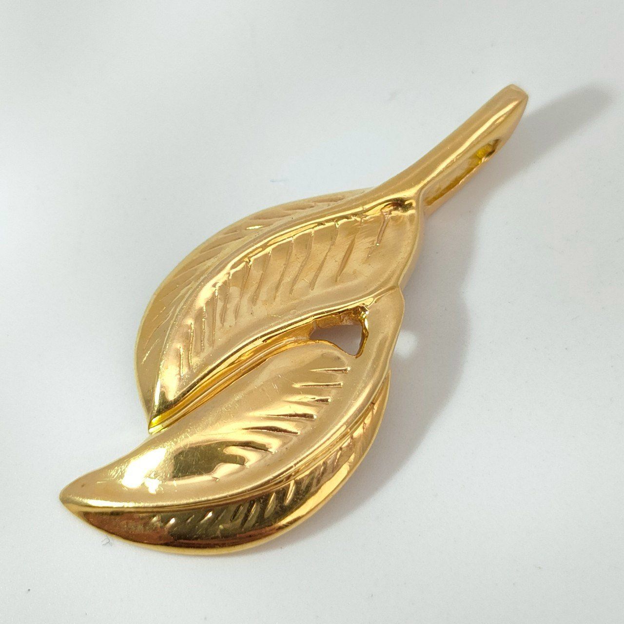 18金 K18 田中貴金属 リーフ 葉っぱ デザインネックレストップ