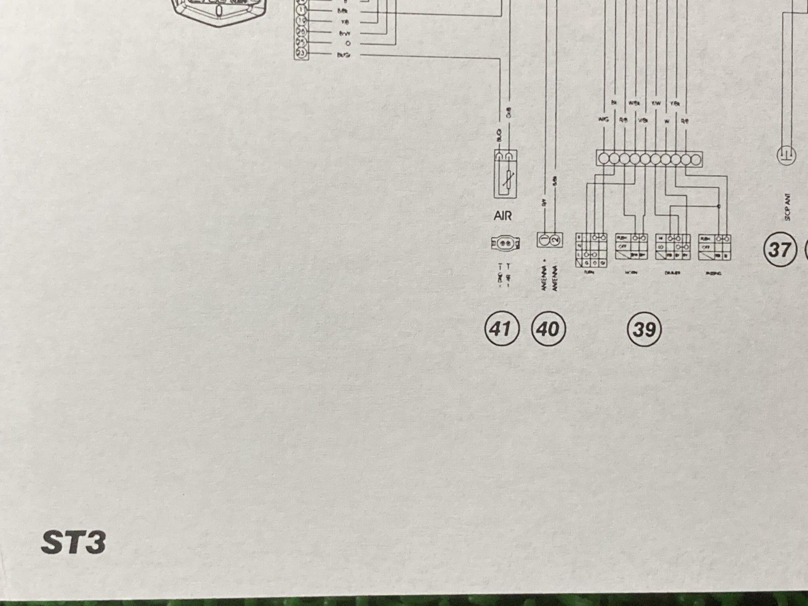 スポーツツーリングST3 取扱説明書 ドゥカティ 正規 バイク 整備書 配線図有り オーナーズマニュアル DUCATI 車検 整備情報 【中古】 12