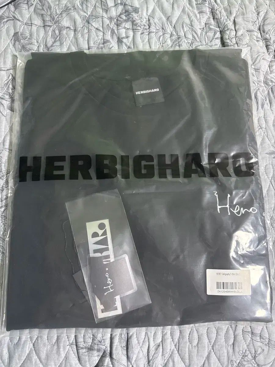 パク ヒョシン PARK HYOSHIN HERO Calligraphy T ー Shirt Black L