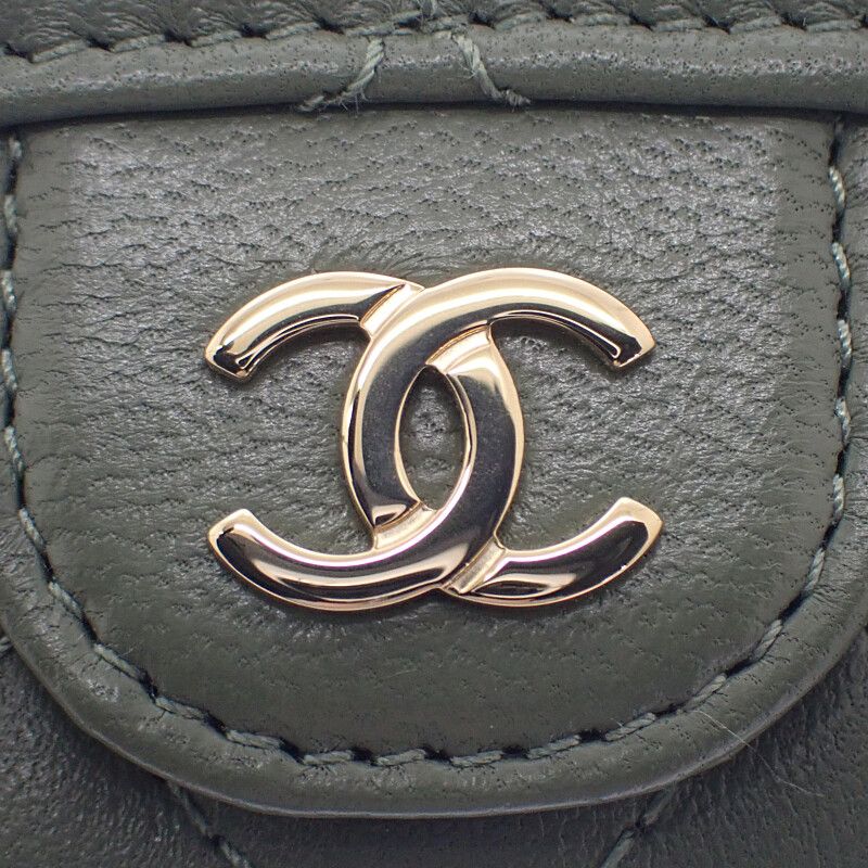 シャネル CHANEL スモールフラップウォレット AP0230-Y04059-NZG82 三  