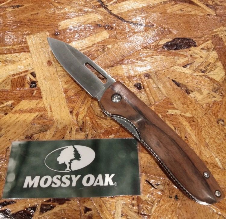 メルカリshops 【新品】モッシーオーク（mossy Oak）折りたたみナイフ ウッド