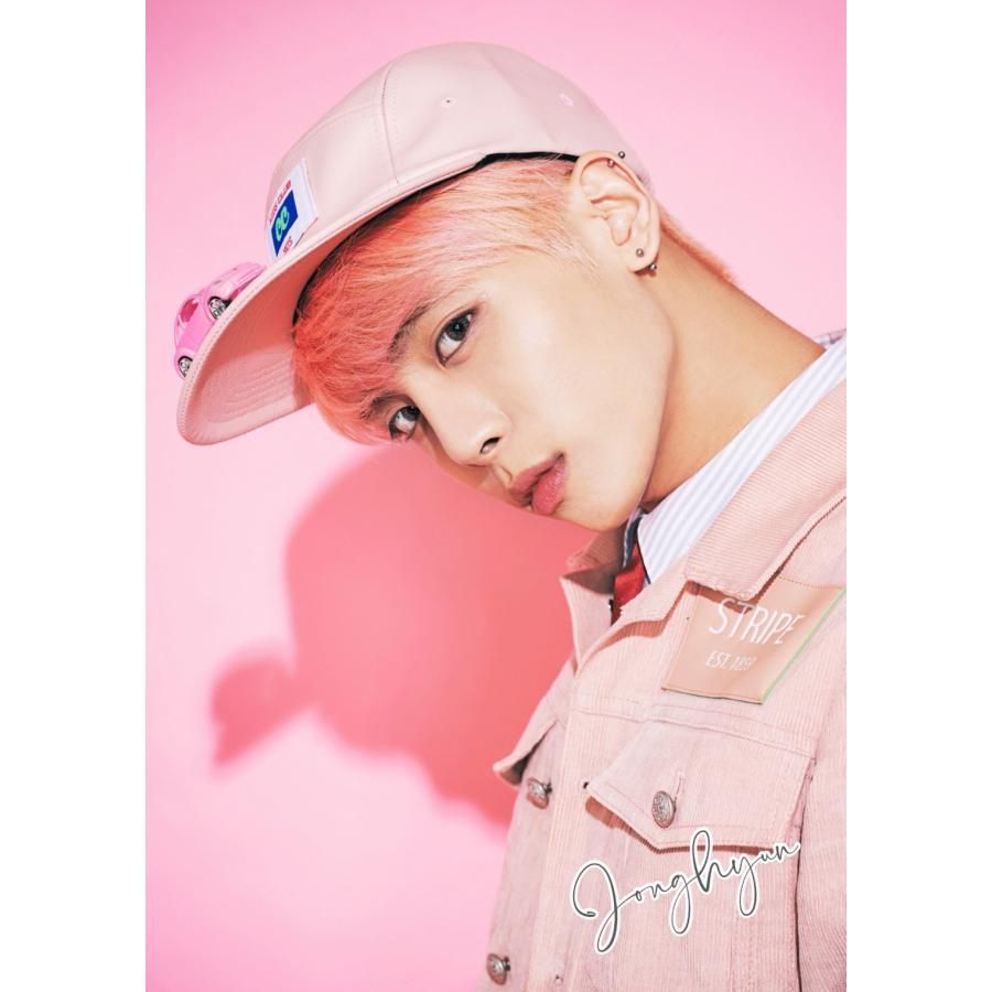 ジョンヒョン 公式　写真　ミニ　ポスター　SHINee 2枚　セット ジョンヒョン 公式 写真 ミニ ポスター SHINee 2枚 セット