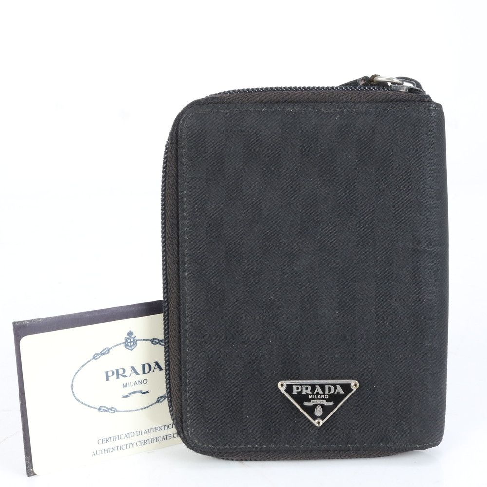 PRADA プラダ コンパクトウォレット 折り財布 三角ロゴ テスートナイロン プラダ ギャランティカード付 テスート ナイロン 三角ロゴ 二