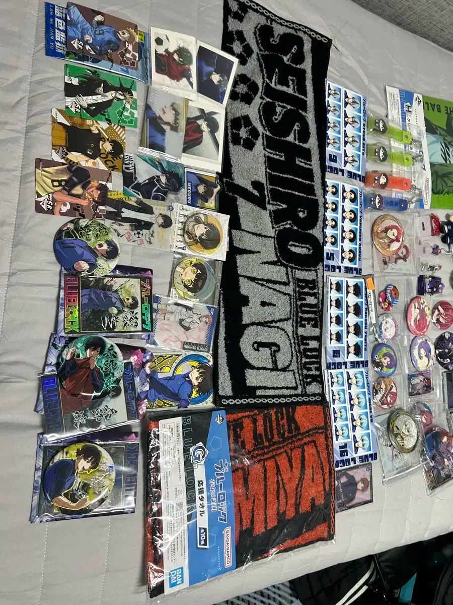 ブルーロック ブルロ グッズ ぬいぐるみ タオル フォトカード アクリルスタンド など