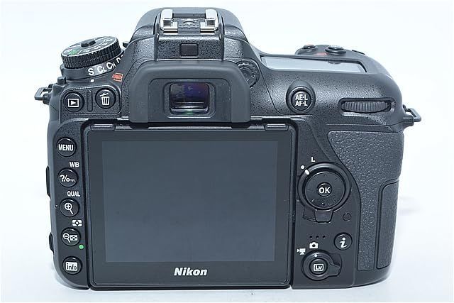 225☆美品☆Nikon デジタル一眼レフカメラ D7500 ボディ