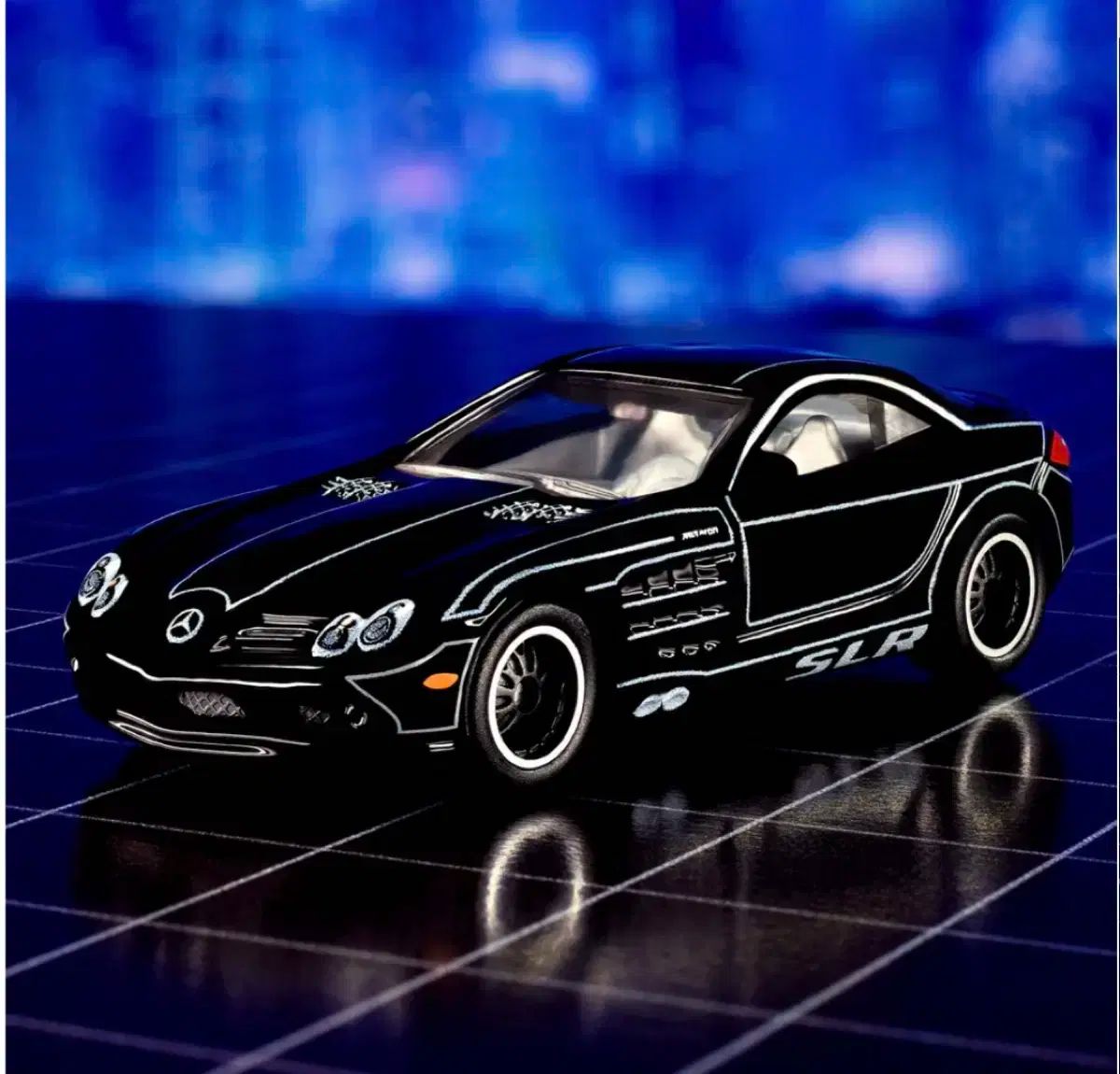 1 ／ 64 Matchbox Mercedes ー Benz Slr McLaren