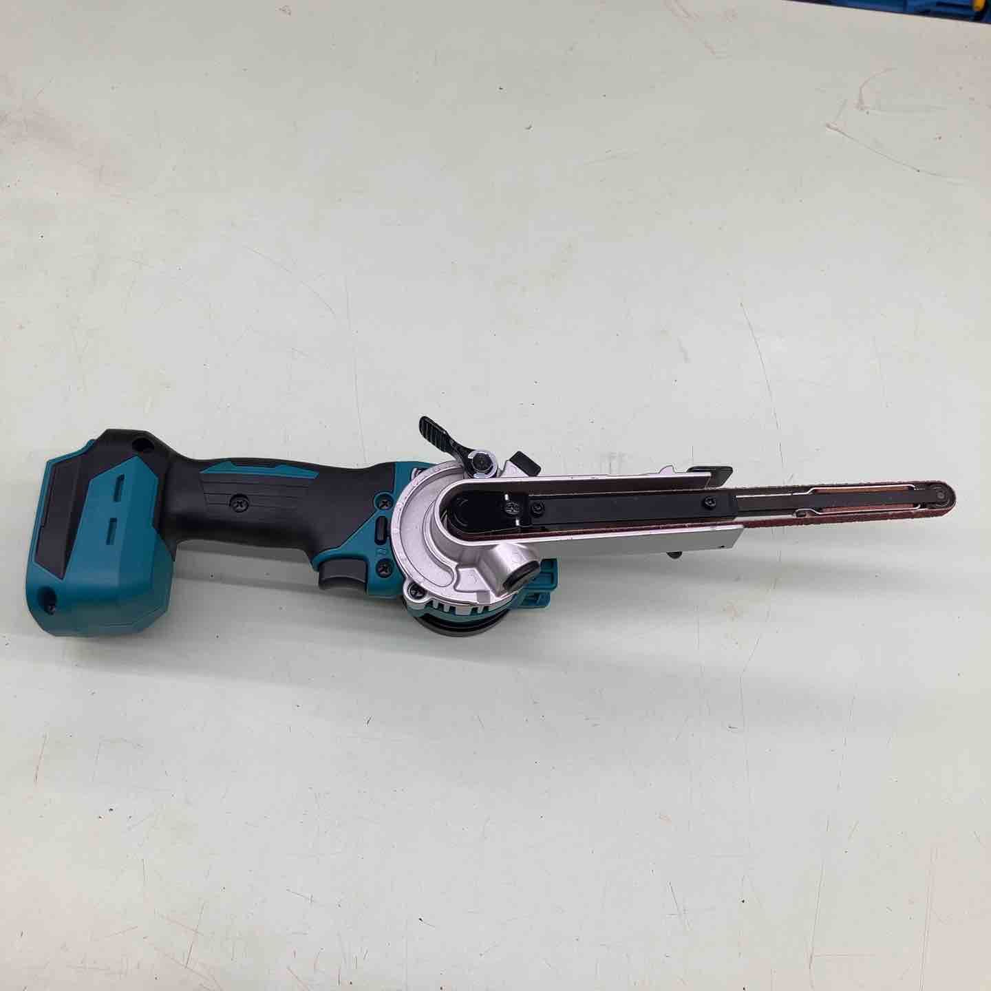 マキタ makita コードレスベルトサンダ BS180DZ 越谷店