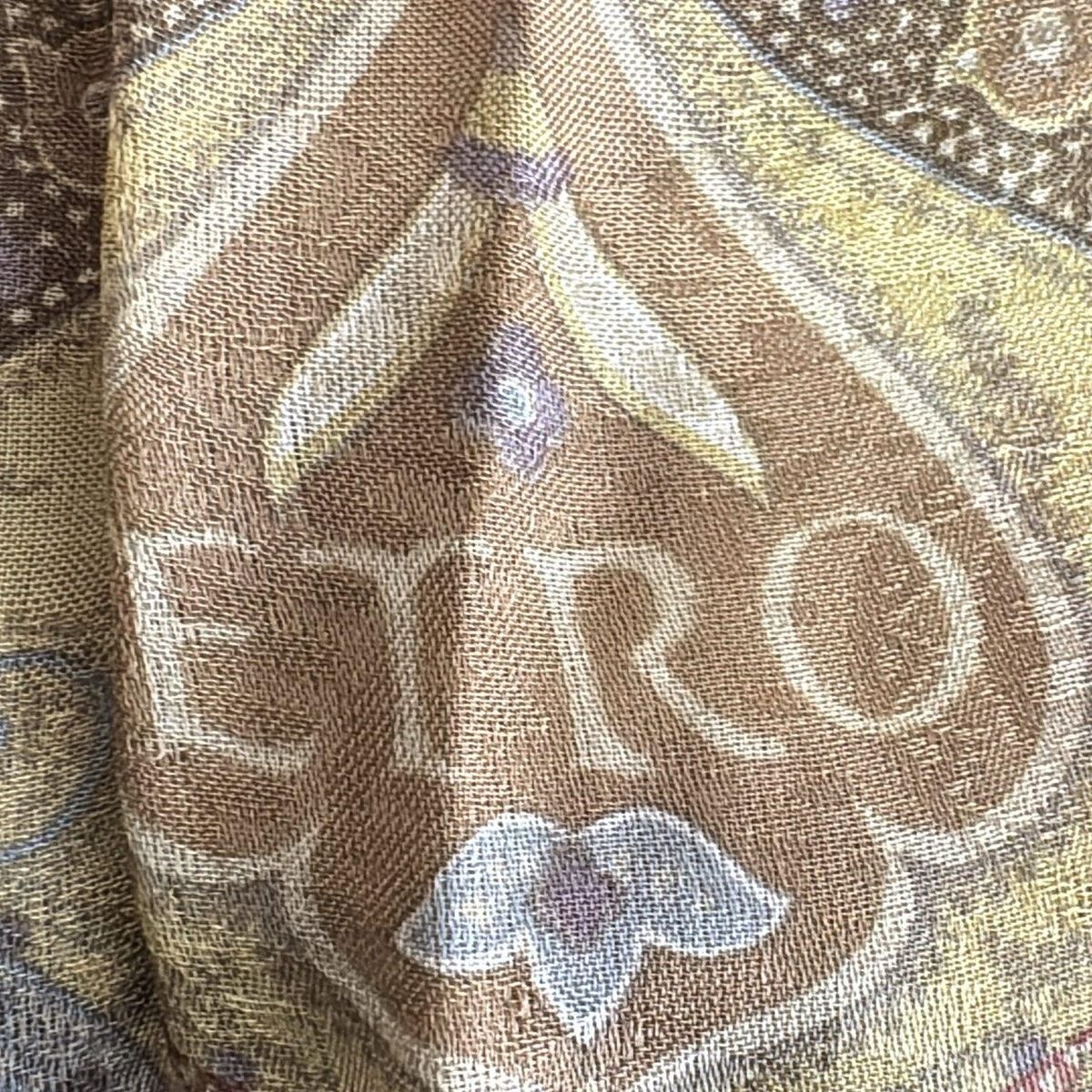8 ETRO ペイズリー柄スカーフ 楽天市場】ETRO エトロ ストール マルチカラー/ベージュ シルク