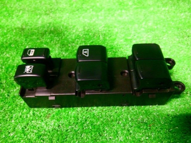 スバル インプレッサ GG2 ウィンドウ メインスイッチ GG2 インプレッサ P/W パワーウインドウスイッチ 【145351】 - メルカリ