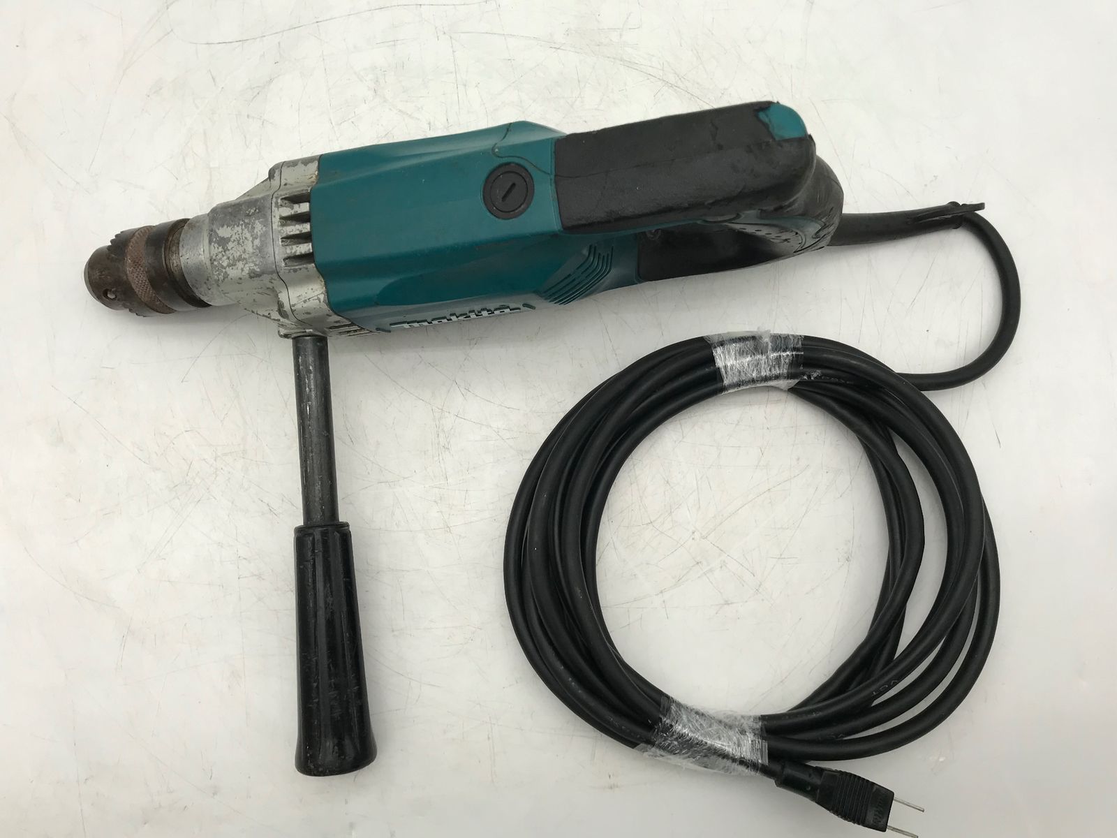 マキタ　13mmドリル　6305 makita Amazon | マキタ(Makita) 電気ドリル 鉄工13mm 木工30mm 6305