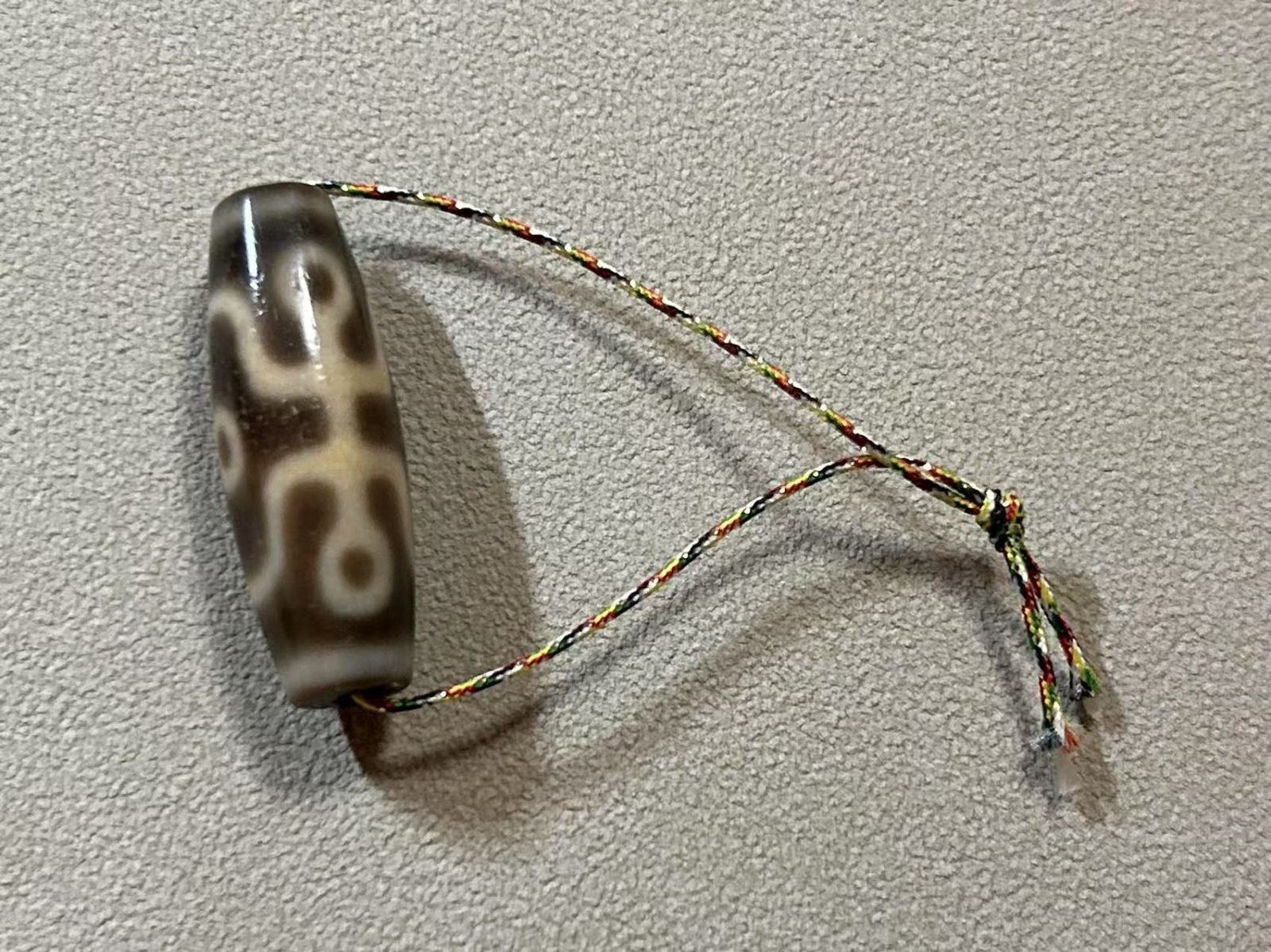 値下げ中❗️☆超レア☆西蔵手工玉髄十二眼天珠 双貴人二眼天珠 /チベット 天珠 dZi ジービーズ 西蔵 - メルカリ