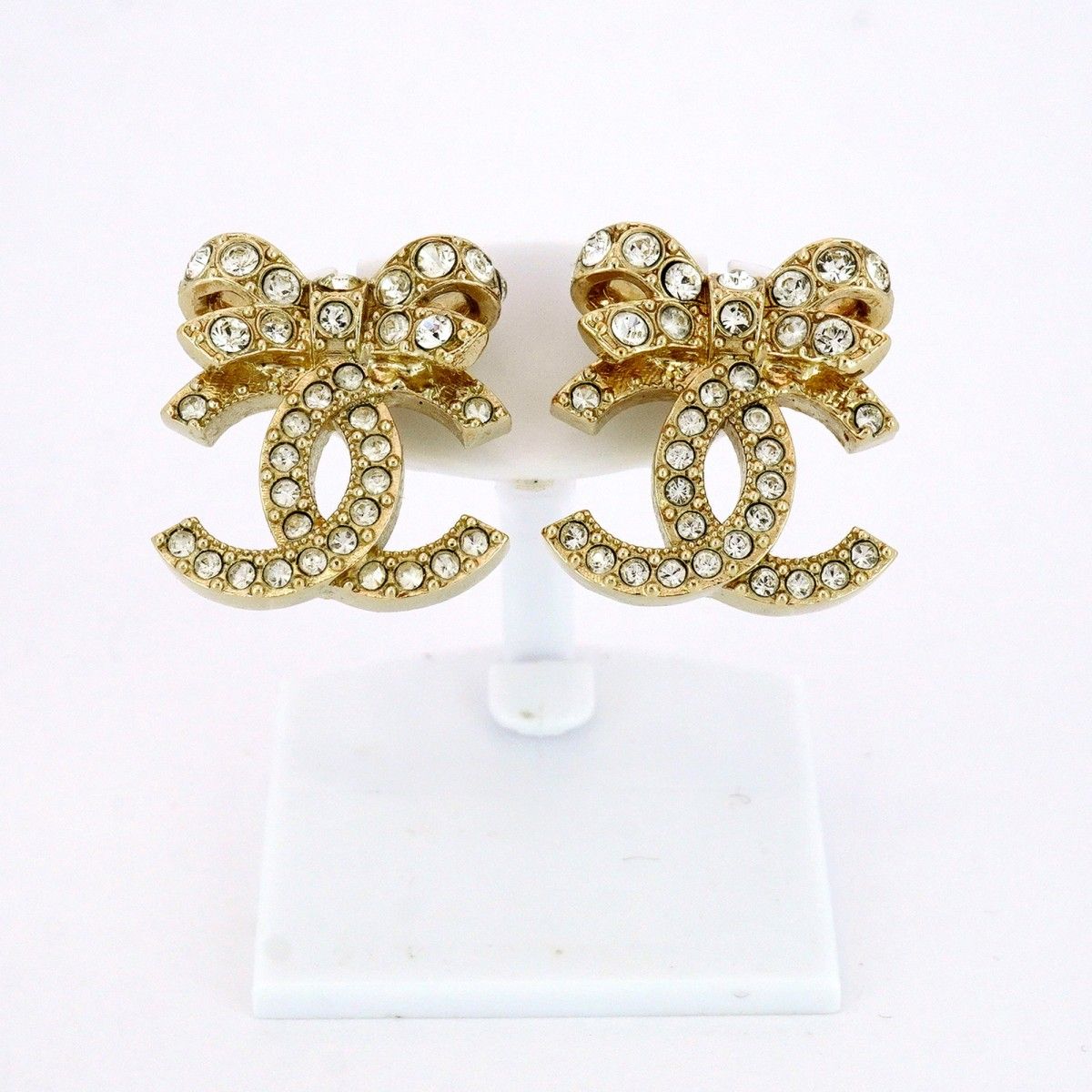 5jib0709 シャネル ピアス ココマーク リボンモチーフ GPメッキ ラインストーン シャンパンゴールド レディース