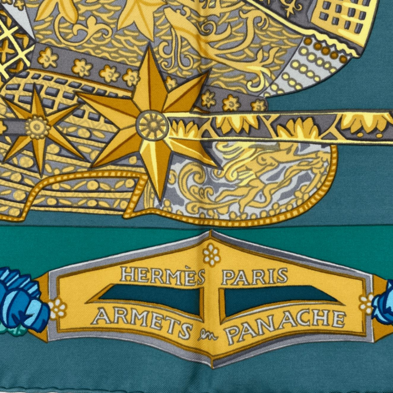 極美品 HERMES エルメス スカーフ カレ90 ARMETS et PANACHE 羽飾りの
