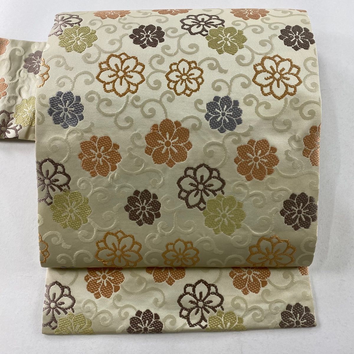 名古屋帯 名品 川島織物 落款 花唐草 唐織 ベージュ 正絹