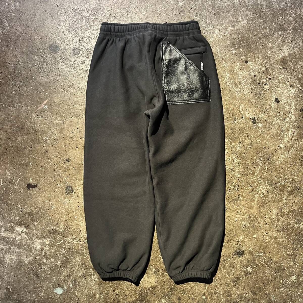 eYe JUNYA WATANABE MAN PALACE 24aw スウェットパンツ レザー切替 