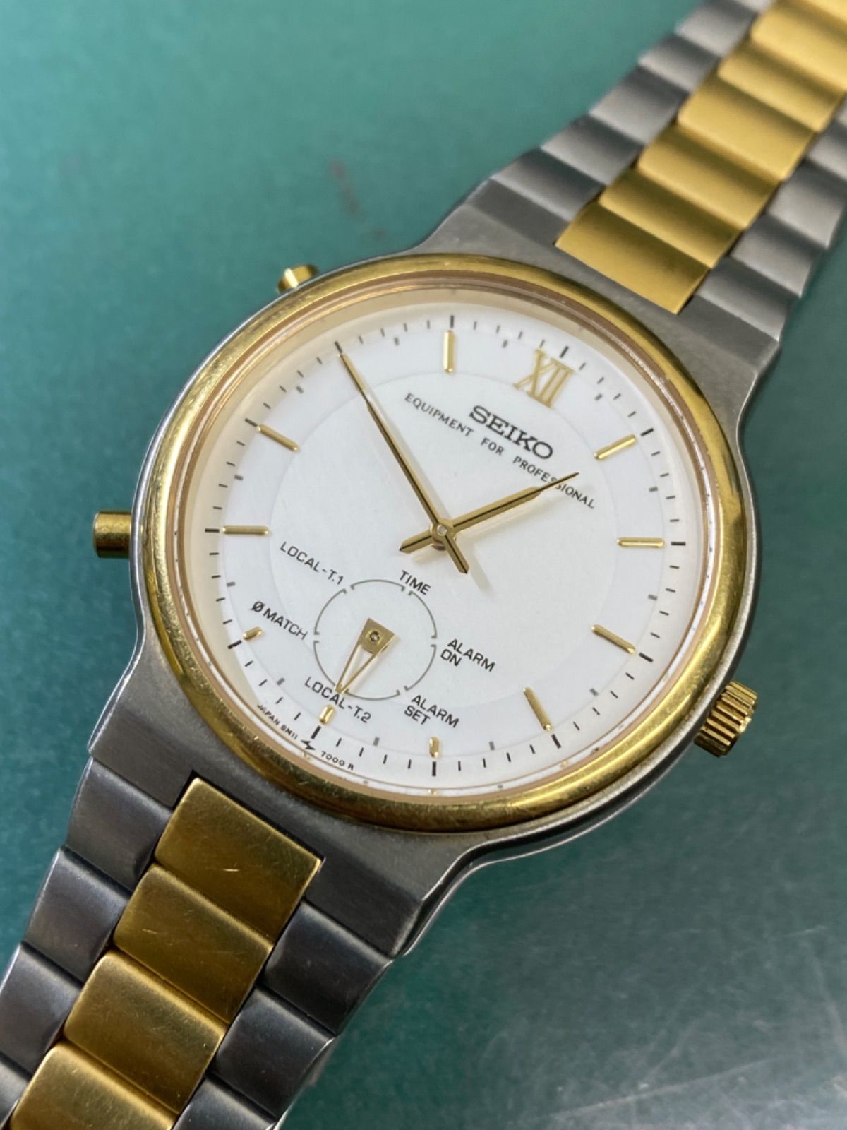 R6-4608 中古品セイコー　8M11-7000　ジャンク品