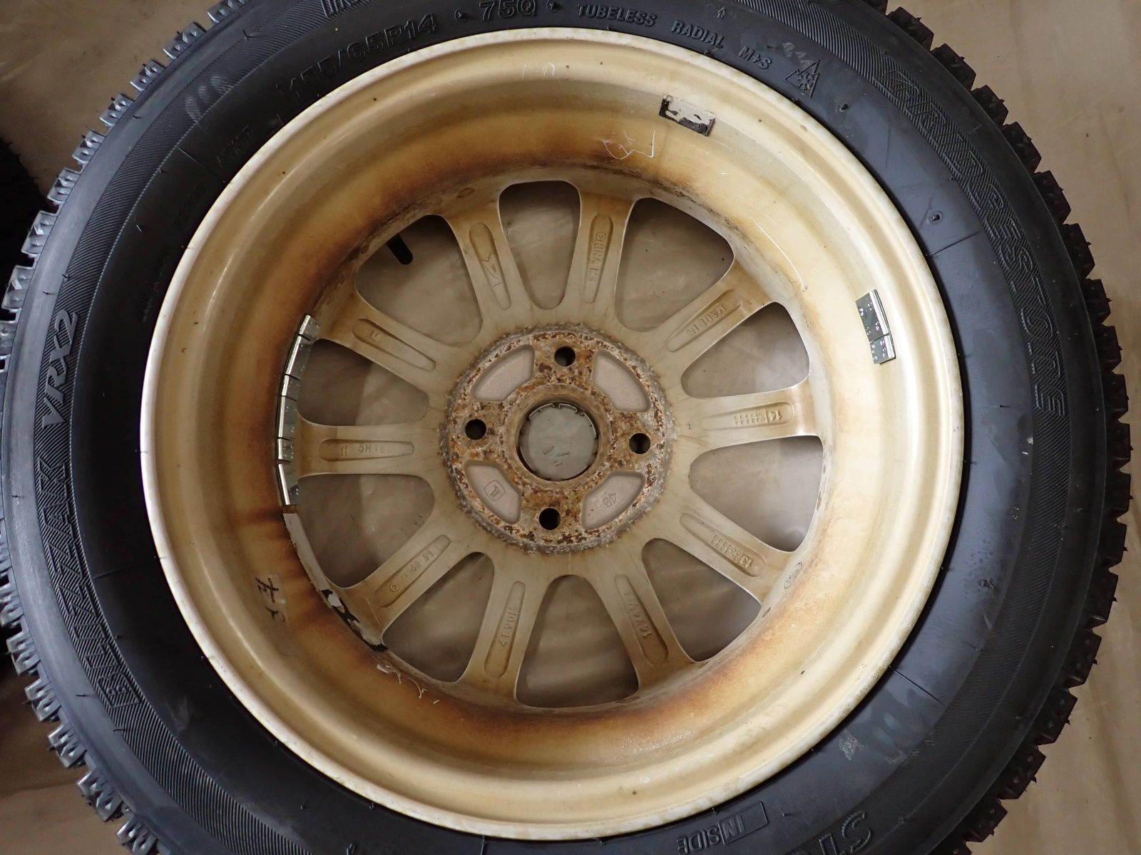 ブリザック VRX2