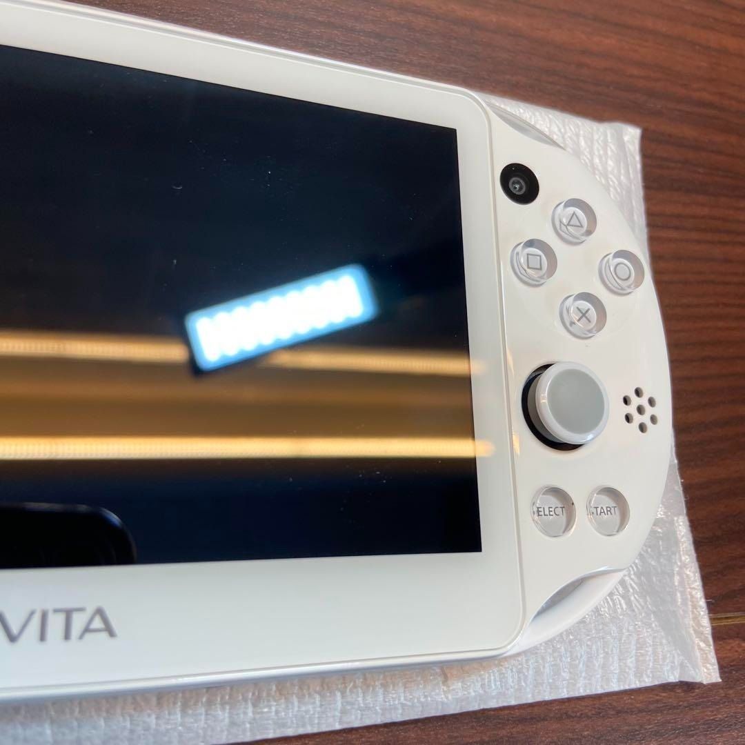 PSVITA 2000