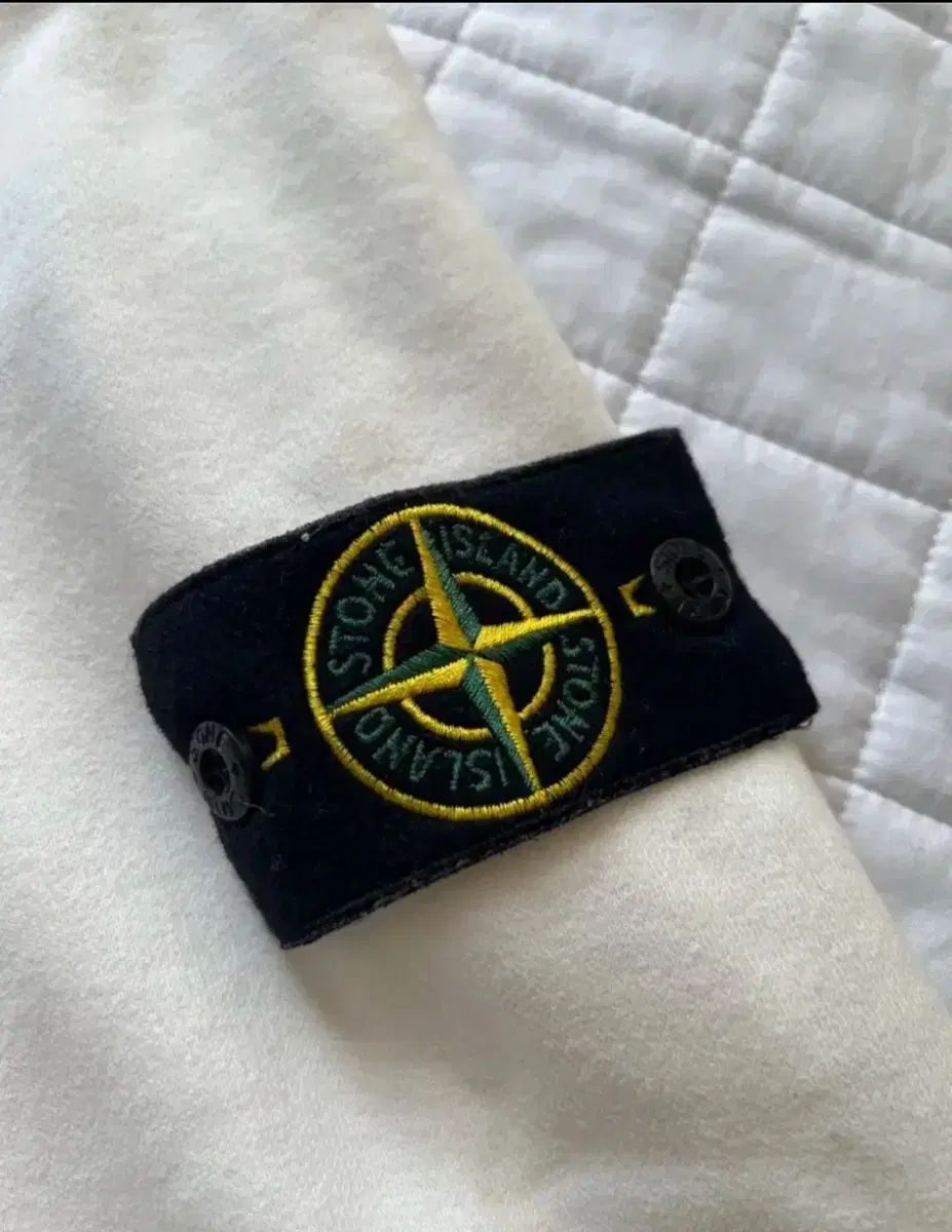 STONE ISLAND