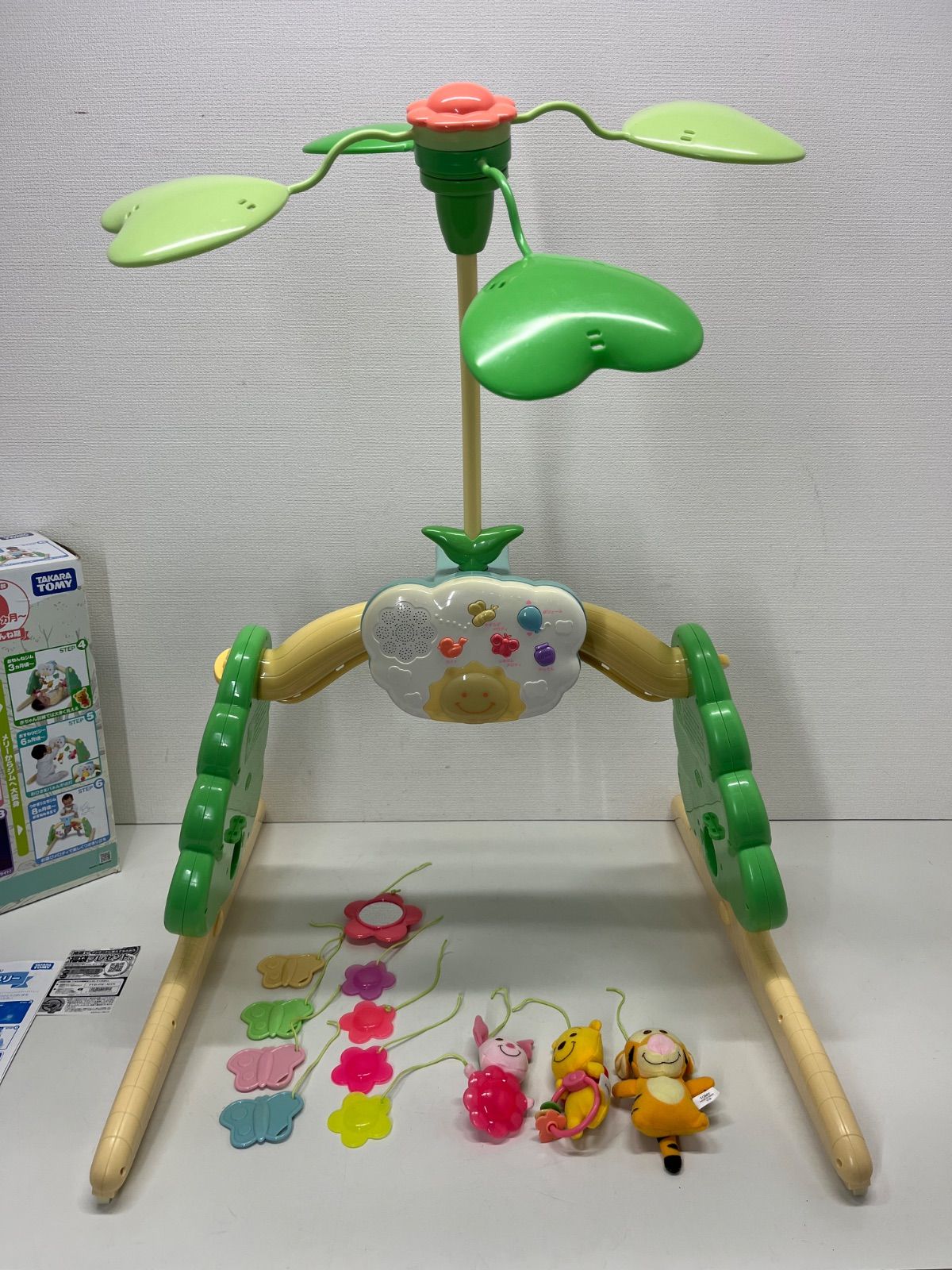 タカラトミー ディズニー くまのプーさん 回転 6WAY ジムに
