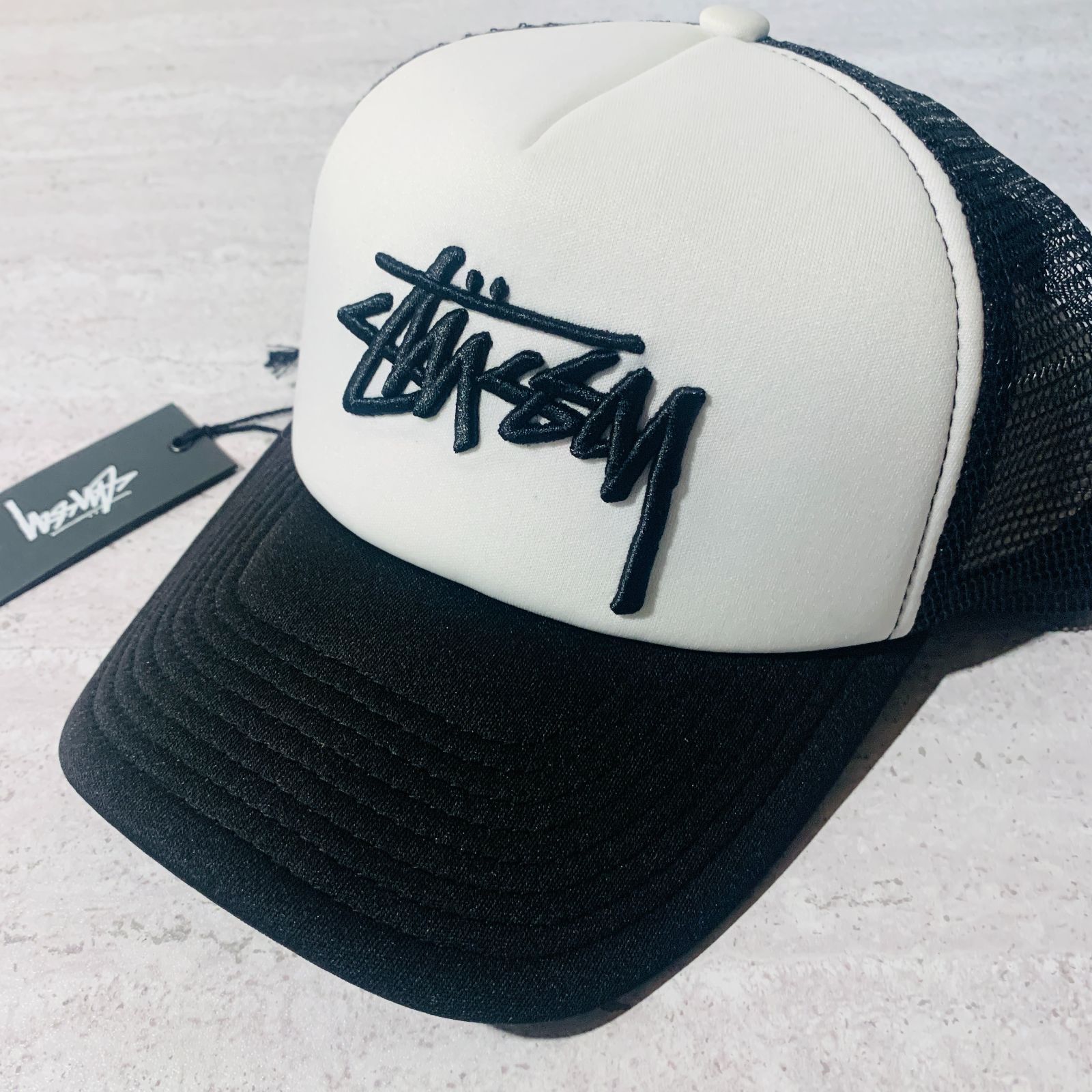 国内未入荷 STUSSY トラッカー メッシュ スナップバックキャップ