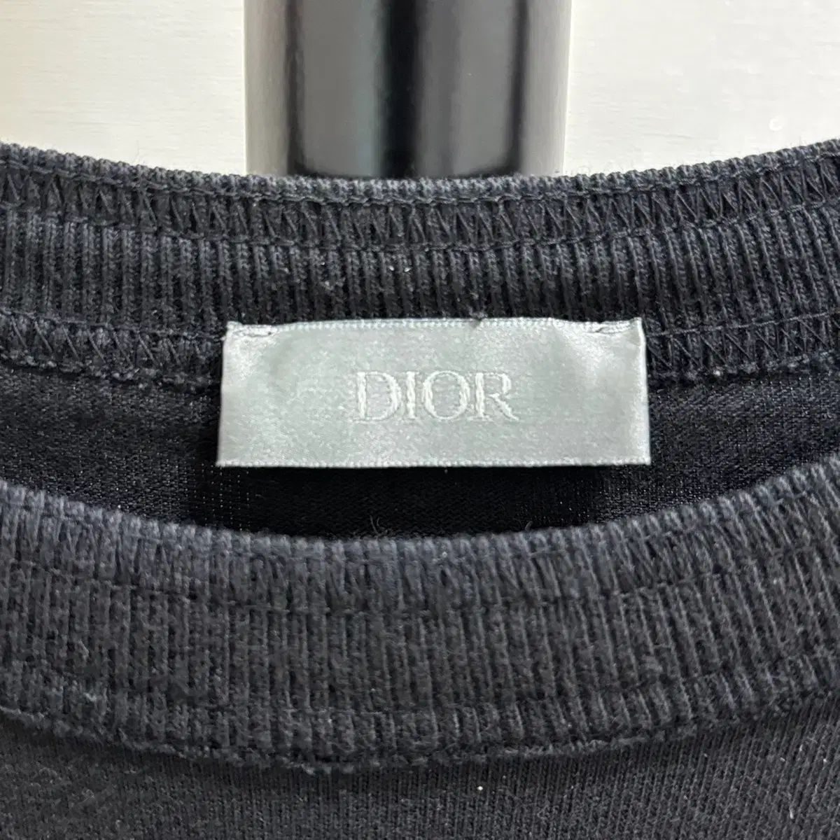 DIOR