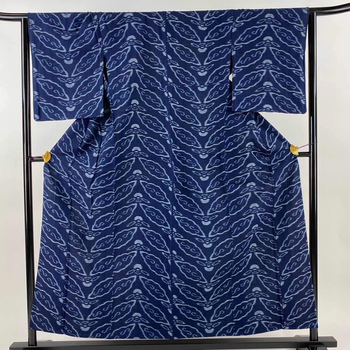 紬 身丈155cm 裄丈64cm M 単衣 バチ衿 幾何学模様 濃紺 綿 名品