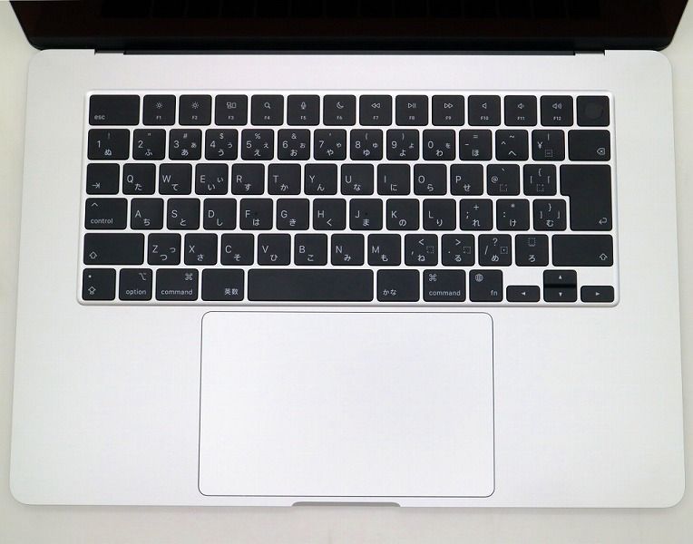 Apple MacBook Air 15インチ M2 2023 シルバー Apple M2 3.49GHz